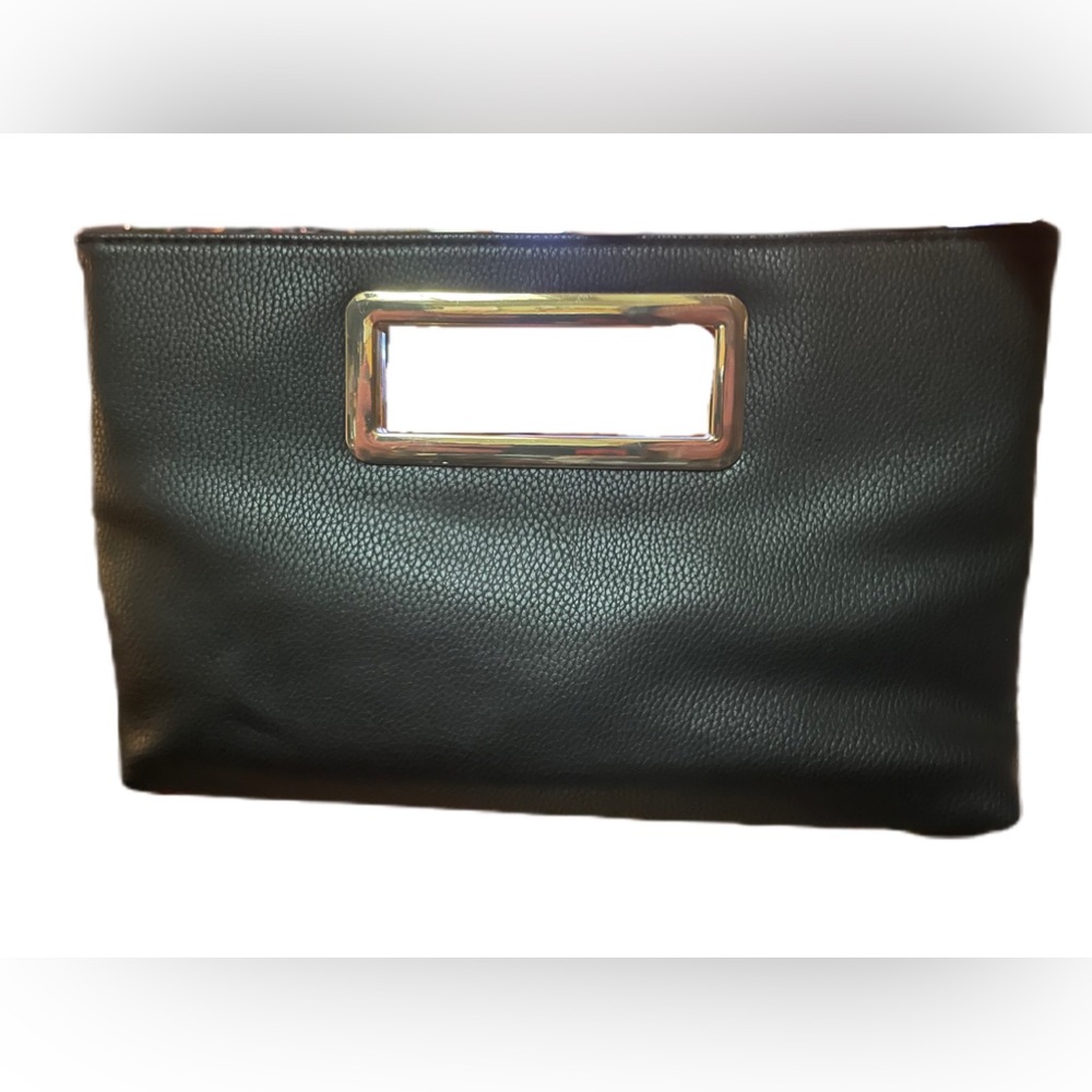 🌟Stunning black and gold clutch/shoulder bag.